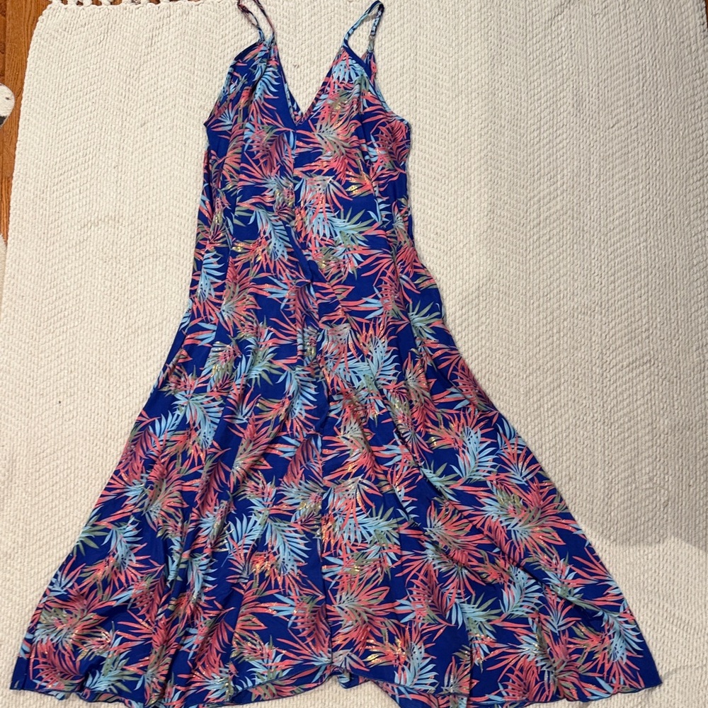 Vibrant Leaf Print Maxi Dress